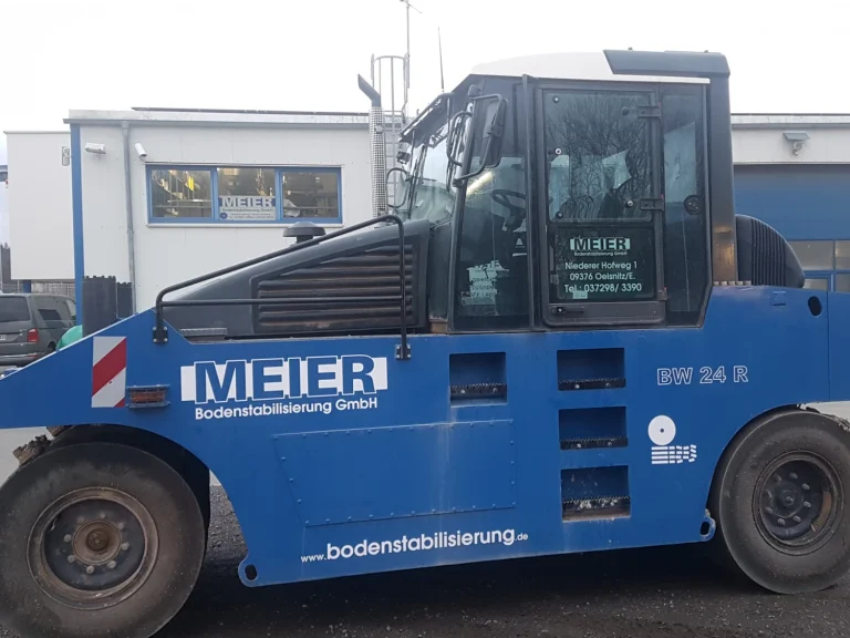 Ein Fahrzeug zur Bodenstabilisierung