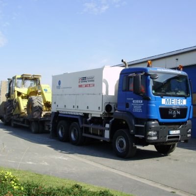 LKW mit Anhänger